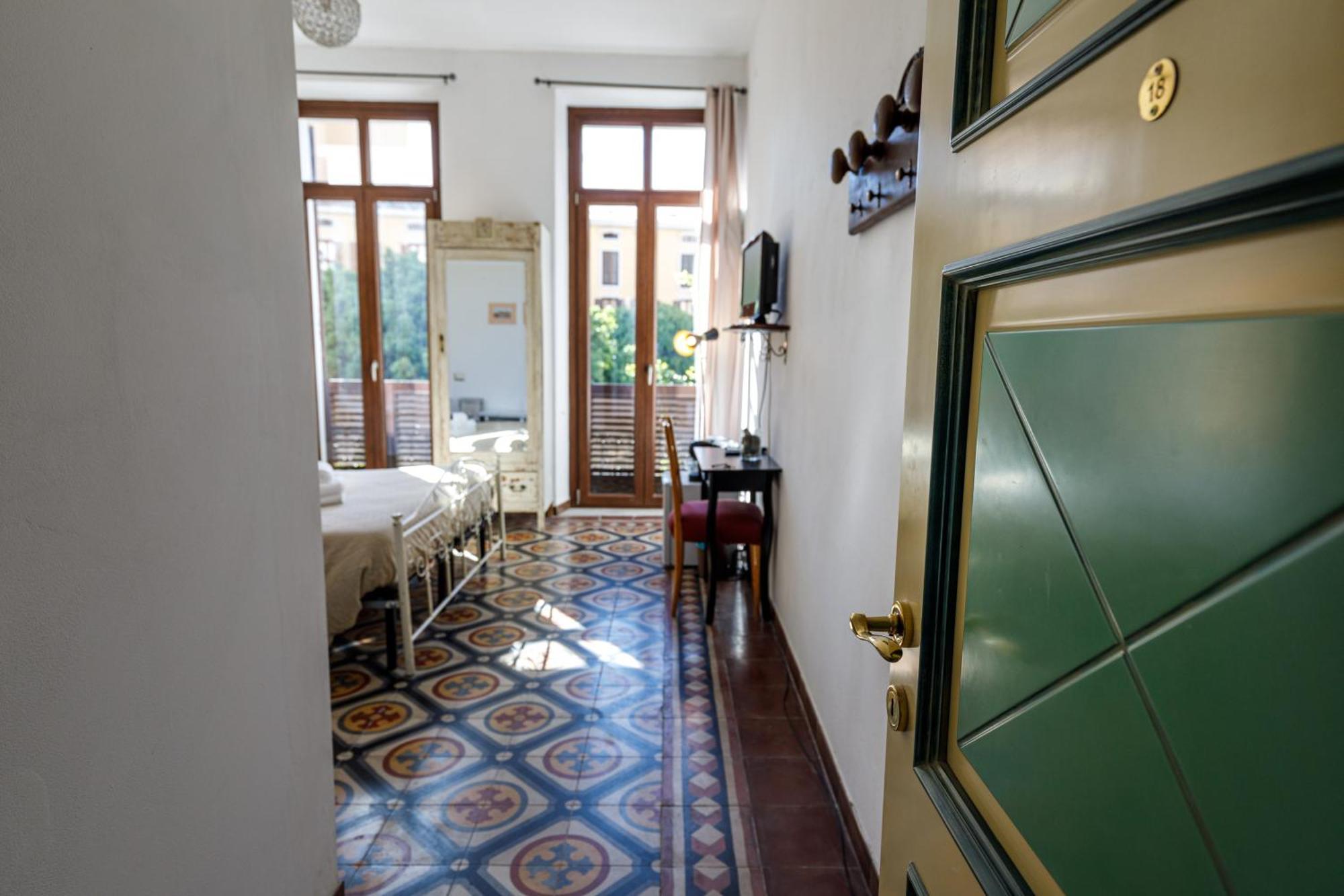 Onlyrooms III - Recommended For Under 30S Cagliari Eksteriør billede
