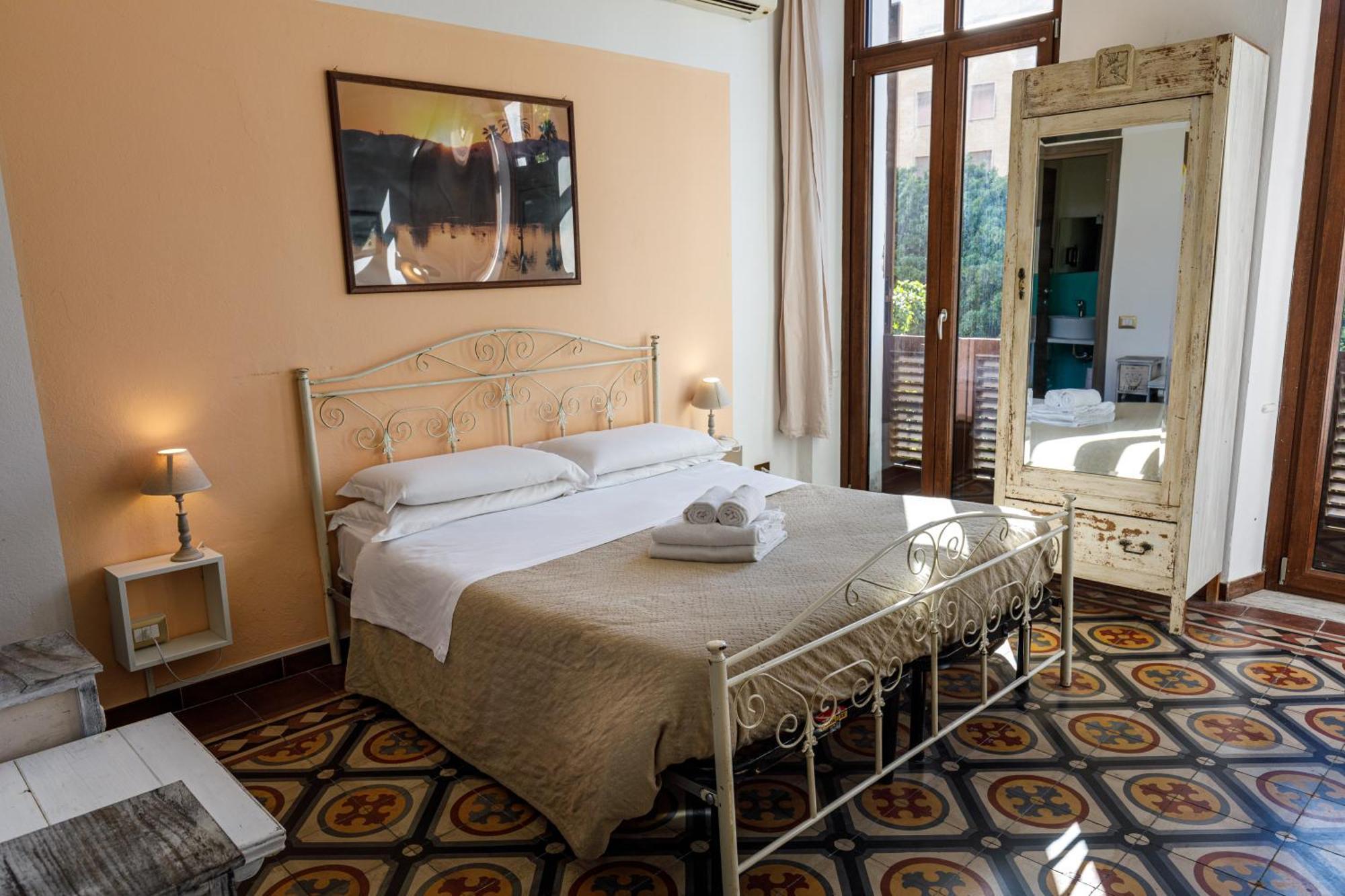 Onlyrooms III - Recommended For Under 30S Cagliari Eksteriør billede