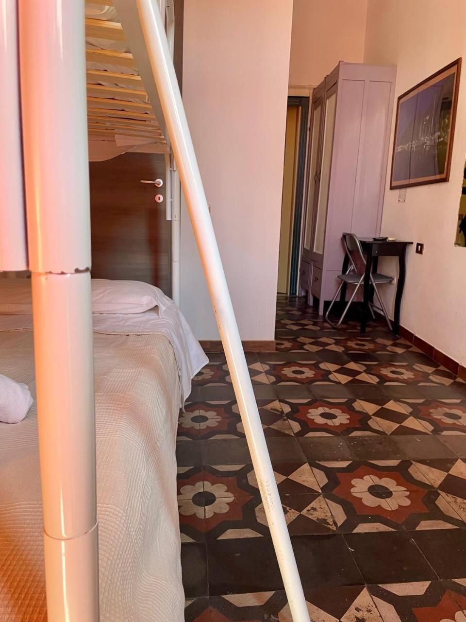 Onlyrooms III - Recommended For Under 30S Cagliari Værelse billede